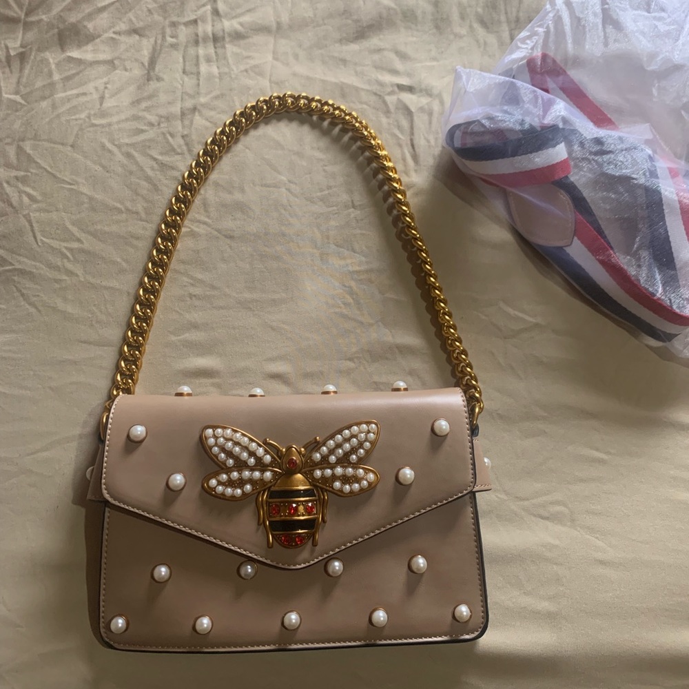 Purse - Picture 1 of 5